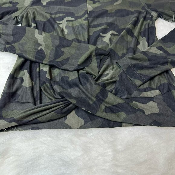 Old Navy Active Size Women's Small 3-Piece Bundle - Fleece, LS Tee & Joggers - Picture 15 of 16